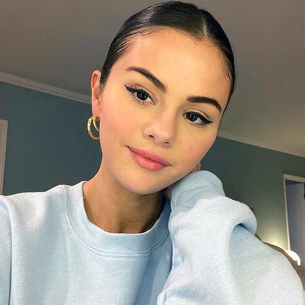 Geçtiğimiz gün ise Selena Gomez, 383 milyon Instagram takipçisine ulaşarak Kylie Jenner'ı geçti.