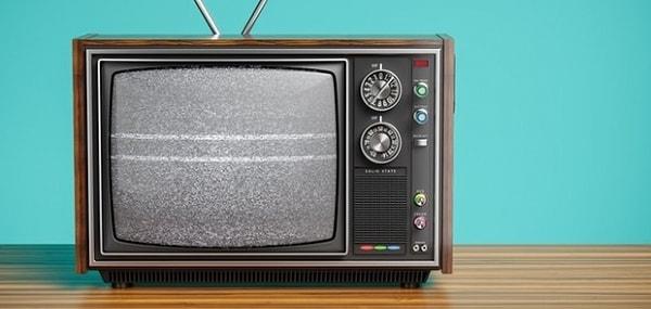 2. İlk televizyon yayını nerede ve kaç yılında gerçekleşmiştir?