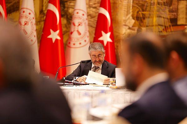 Hazine ve Maliye Bakanı Nureddin Nebati, Kayseri'de Kültepe Ekonomi Zirvesi'ne katılarak bir de konuşma yaptı. Nebati'nin konuşmasında öne çıkanlar şu şekilde: