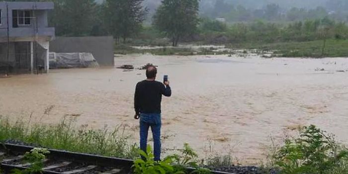 Meteoroloji Bir Kez Daha Uyardı: Batı Karadeniz ile Samsun ve Ordu’da Yerel Kuvvetli Yağış Bekleniyor!