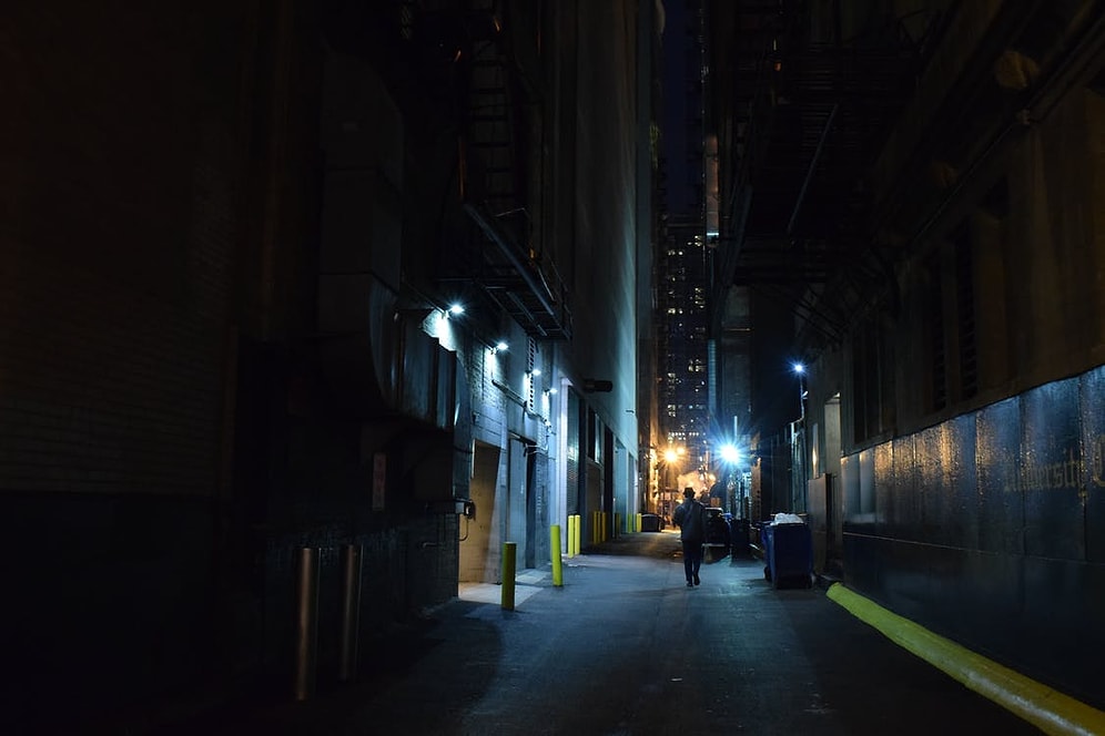 Turgut Uyar-Beklemiş Bir Paket Cigaranın Son Umudu’na Şiiri