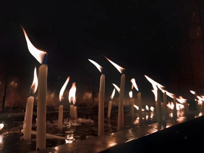 Bedri Rahmi Eyüboğlu Şiirleri: Hüzün Geldi