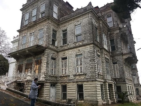 Değeri 449 Milyon Lira! Kadıköy'deki 'Perili Köşk' Satışa Çıkıyor