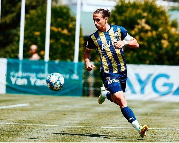 6. Adana Demirspor, Fenerbahçe’den Arda Okan Kurtulan ile 3 yıllık sözleşme imzaladı.