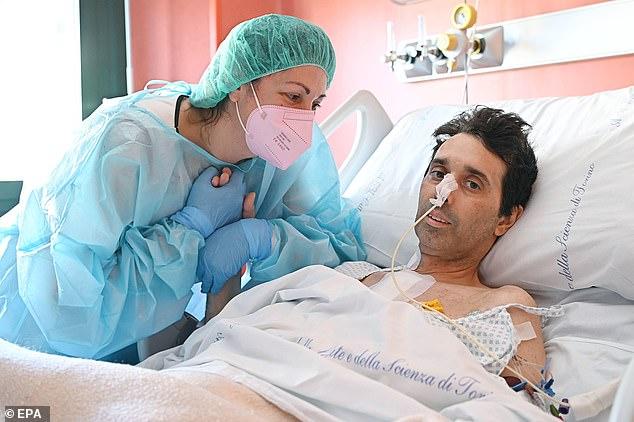 Умирающий мужчина, который решил женится на своей девушке, находясь в больнице, получил идеальный свадебный подарок - новое сердце