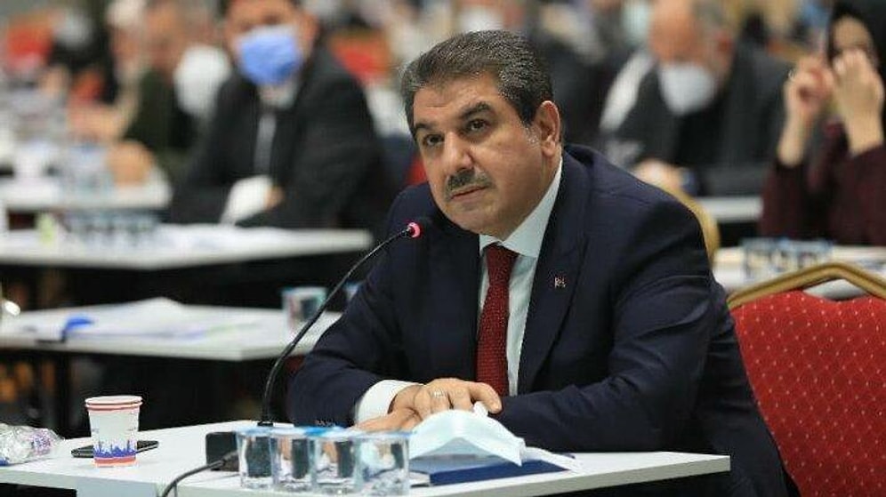 İBB Meclisi’nde Şeytan Taşlama Polemiği: Tevfik Göksu Hacdan Mesaj Atmış