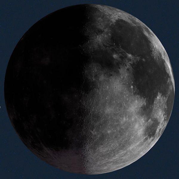 Bugün Ay hangi evresinde? Uydumuzun ilk dördün evresini geçti ve git gide aydınlanarak güzel bir dolunay halini alıyor.