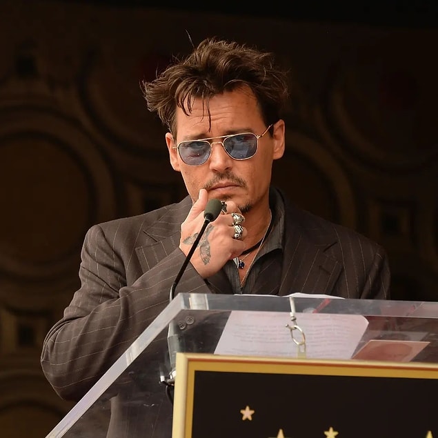 Netflix tarafından finanse edilen bir film ile setlere dönecek olan Depp'i Fransa Kralı XV. Louis olarak bir dönem filminde göreceğiz.