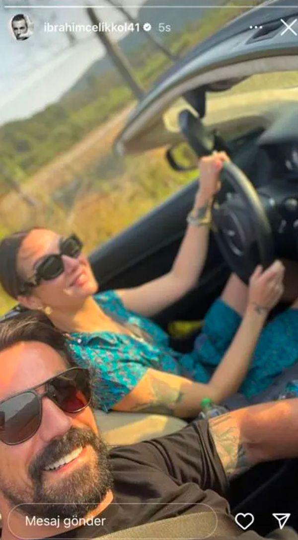 Birlikte keyifli anlarını sosyal medyadan paylaşmayı ihmal etmeyen Akalay ve Çelikkol'un üstü açık arabadan çektikleri fotoğrafları hayranları tarafından beğeni topladı.