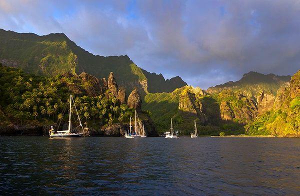 16. yüzyılda 100 bin nüfusu ile bir zamanlar Doğu Polinezya uygarlığının önemli bir merkezi olan Güney Pasifik Okyanusu'nun Fransız Polinezyası'nda yer alan volkanik ada gruplarına Markiz Adaları deniliyor.