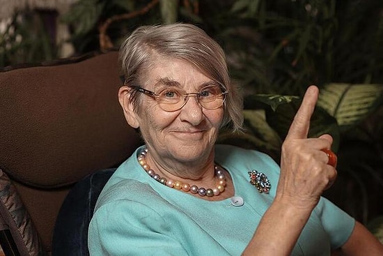 Covid-19 Virüsünün İnsan Eliyle Yaratıldığını söyleyen Canan Karatay: Aşı Aşı Değil ki, Bir Sıvı