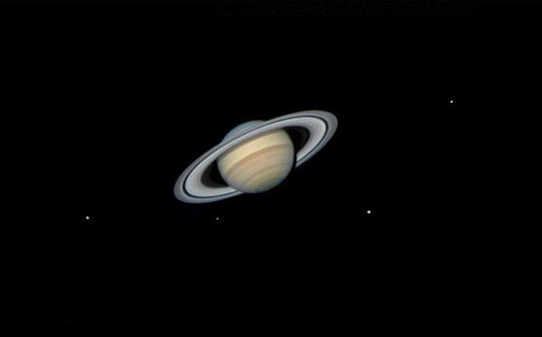 11. Satürn ve uyduları: