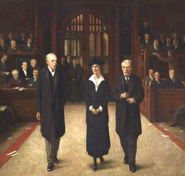 7. İngiltere'deki ilk kadın Parlamento Üyesi olan Nancy Astor, Yahudi aleyhtarı ve Nazi destekçisiydi.