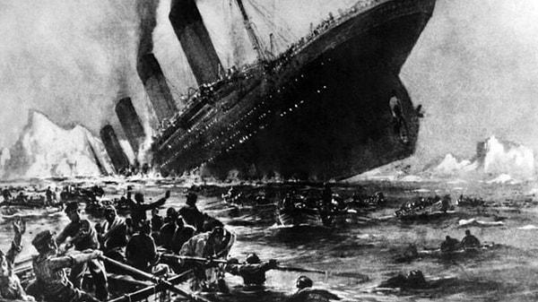 Çağdaş makaleler, Titanik'in yelken açmadan önce gelişmiş güvenlik özellikleri hakkında rapor verirken, çoğu insan geminin ihtişamı ve lüksüyle ilgilendi.