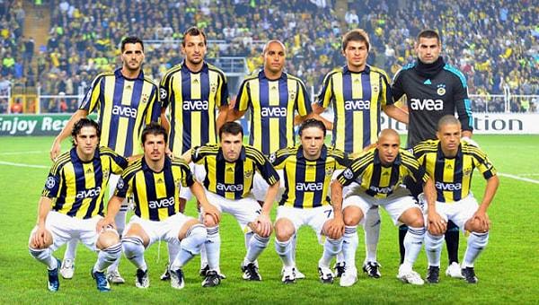 1. Fenerbahçe'nin o yıl kadrosunda bulunan çoğu futbolcu doğal olarak futbolu bıraktı.