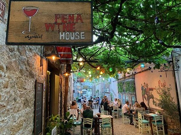 5. Pena Wine House