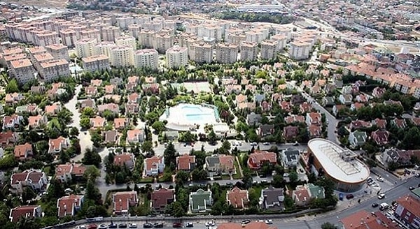 14. Çekmeköy (Nüfusu: 288 bin 585)