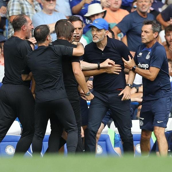 Maçtaki gerginliğin arttığı ilk pozisyonlardan birisi. Tottenham durumu 1-1 yaptığında iki teknik direktör saha kenarında birbirine girdi.
