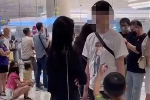 3. Malezya'da bir kadın kaybolan eşini ararken kocasını başka bir kadın ile birlikte havaalanında yakaladı. Eşinin ders verdiği bir öğrencisi ile birlikte kaçmaya çalıştığı ortaya çıktı.