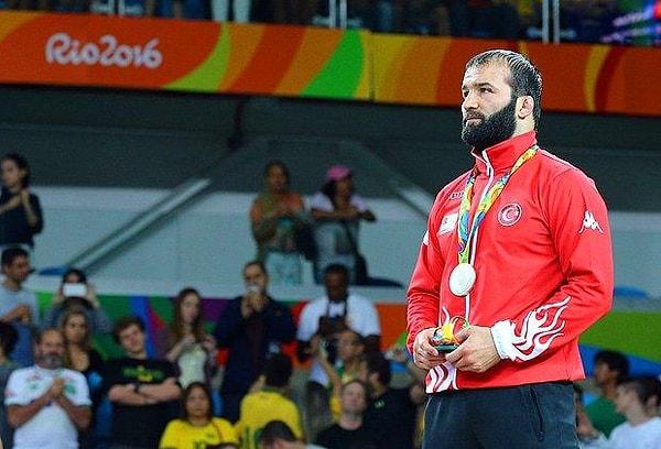 7. Selim Yaşar - Güreş - 2016 Rio - Gümüş Madalya