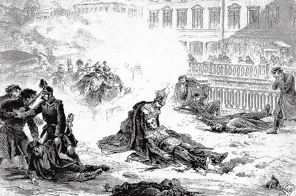 Patlamadan sonra, Çar II. Alexander öldü. Ignaty Grinevitsky ise bilincini kaybetti. Grinevitsky hastaneye nakledildi ve bir süre sonra bilinci yerine geldi. Ancak polise herhangi bir bilgi vermeyi reddetti.