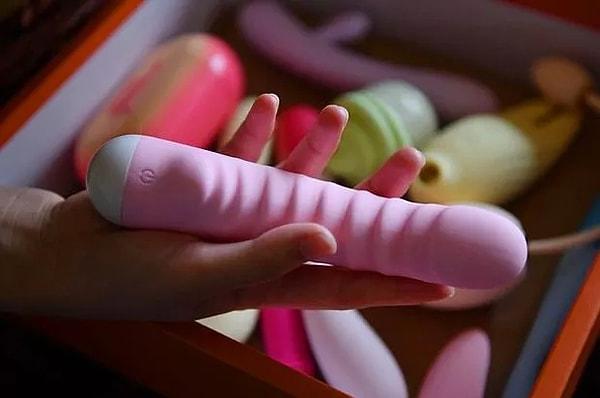 İşte bu nedenle cinsel birliktelik için üretilen özel seks oyuncakları var.