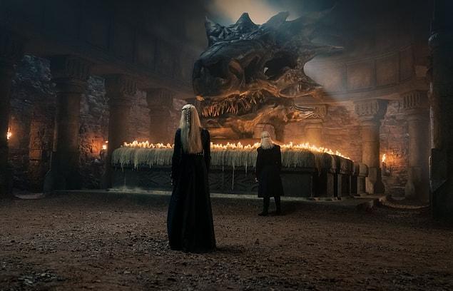 Son sezonuyla bizleri hayal kırıklığına uğratan Game of Thrones evreni, 'House of the Dragon' dizisiyle tekrar ekranlara döndü biliyorsunuz ki.