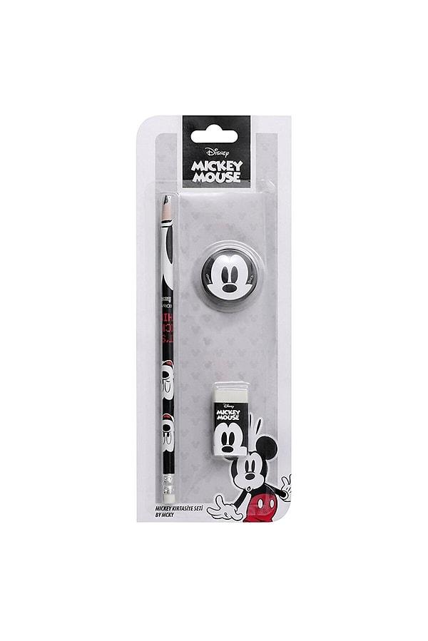 11. Mickey Mouse sevenler için çok tatlı bir kalem seti.