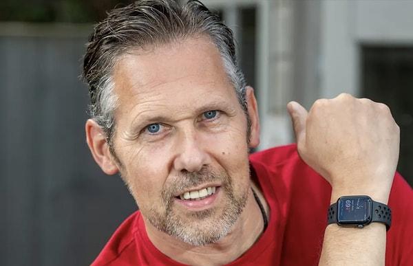 İngiltere'de yaşayan 54 yaşındaki David Last'ın kalbi iki günde 138 defa durdurduğunda Apple Watch hayatını kurtardı.