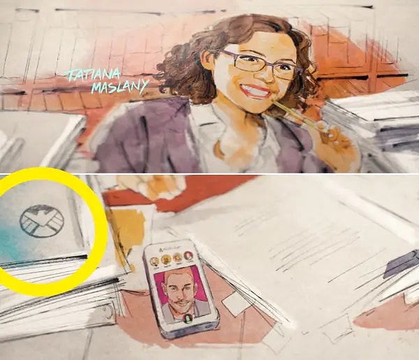 17. Dizinin kapanış görüntülerinde Jen’in dava dosyalarının arasında  S.H.I.E.L.D.’e ait bir loga görüyoruz.