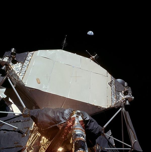 8. Apollo 11 Ay Modülü'nden görünen Dünya (1969):