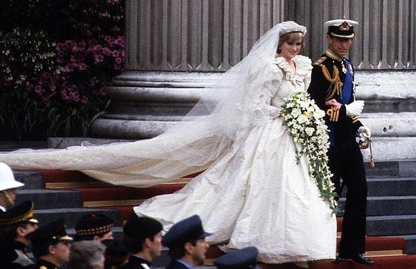Tüm dünyada 'Halkın Prensesi' olarak adını duyuran Diana, İngiltere tahtının varisi Prens Charles ile 1981 yılında evlenmişti.