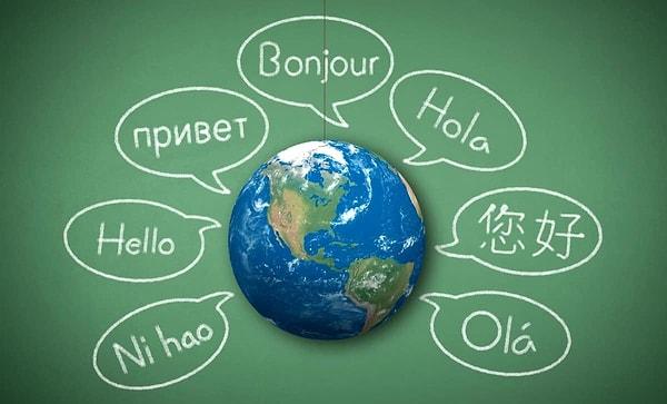 8. Hangi ülkenin resmi dili yoktur?