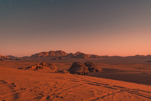 11. Mars'ta bir gün 24 saat 39 dakika ve 35 saniye uzunluğundadır. "O zaman Mars'ta bir yılda daha az gün vardır" diye düşünüyorsanız, yanılıyorsunuz...