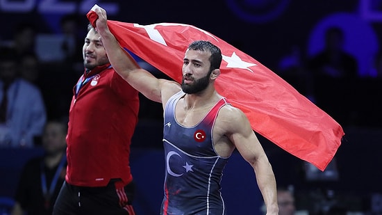 Milli Güreşçi Burhan Akbudak, Dünya Şampiyonu Oldu