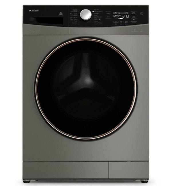3. 'Beyaz' eşya yerine metalik gri cam kapaklı bir çamaşır makinesi sizce de daha şık değil mi?
