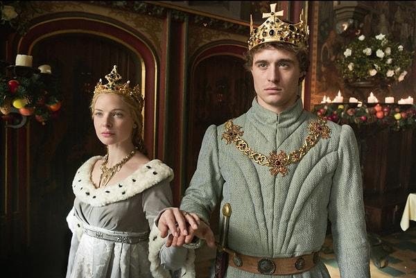 7. The White Queen / Beyaz Kraliçe (2013) - IMDb: 7.7