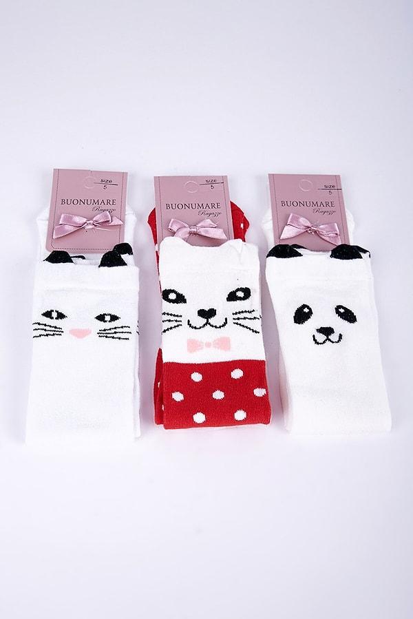 13. Tatlı kız çocukları için panda ve kedi desenli kulaklı diz altı çorap modelleri.