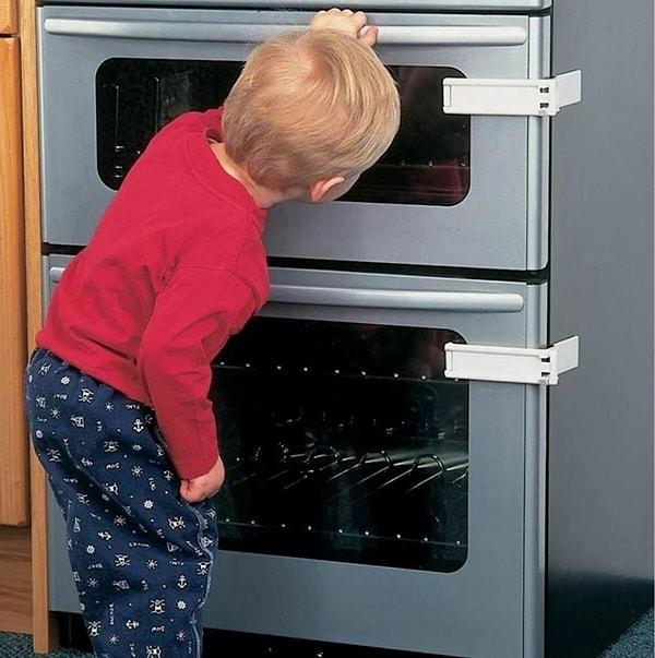 7. Mutfağı güvenli hale getirmek için fırın ve buzdolabı kilidi...