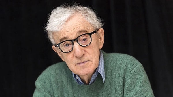 Hem oyuncu hem de senarist, yazar ve yönetmen olan Woody Allen'ı mutlaka biliyorsunuzdur.