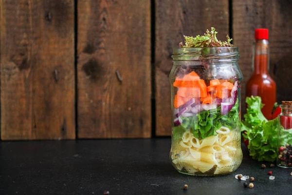 3. Çok pratik çok lezzetli: Makarna salatası tarifi