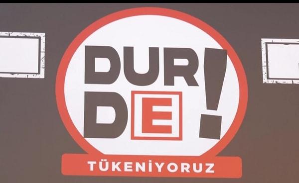 ''Dur De'' ve ''Tükeniyoruz'' pankartı açan Türk Eczacılar Birliği ekonomik sorunlardan dolayı eczanelerin kapanma tehlikesi yaşadıklarını söylediler.