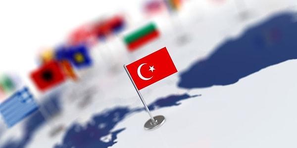 OECD bugün yayınladığı "Ekonomik Görünüm" raporunda, Türkiye için 2022 yılı GSYH büyüme tahmini yüzde 3,7'den yüzde 5,4'e çıkarıldı. 2023 yılı için tahmin ise yüzde 3,0 olarak bırakıldı.