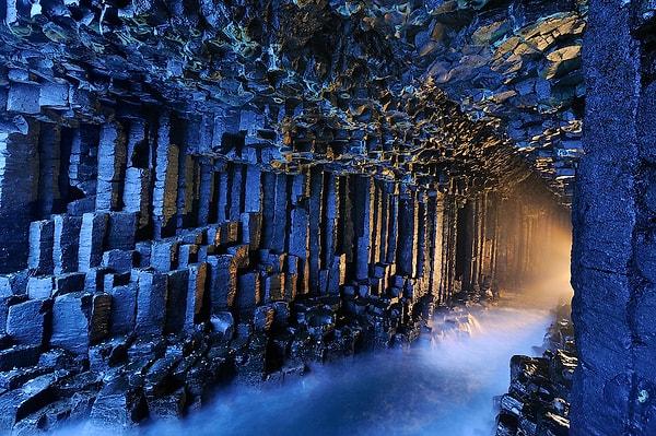 19. Fingal Mağarası - İskoçya