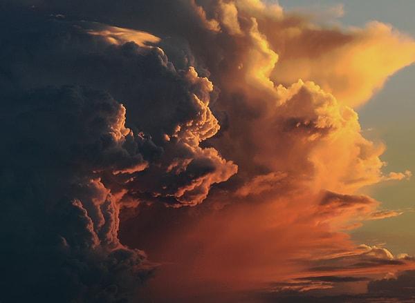 8. Bulutlar, Dünya yüzeyinin ısısını dengeler.