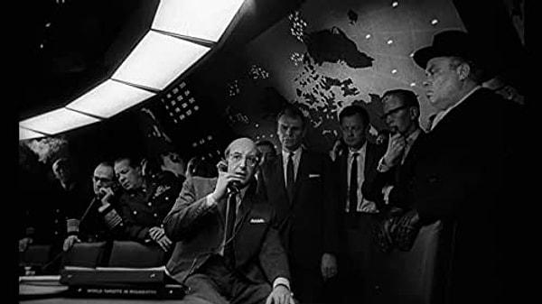 221. Dr. Strangelove or: How I Learned to Stop Worrying and Love the Bomb (1964)