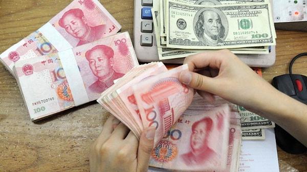 Çin yuanı günü global finansal krizden bu yana görülen en düşük seviyede tamamladı.