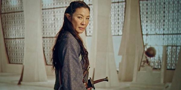 4. The Witcher: Blood Origin dizisinden Michelle Yeoh'ya ilk bakış. 🔥