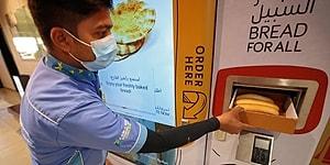 В супермаркетах Дубай установили автоматы с бесплатным хлебом для малоимущих