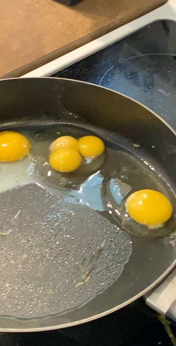 3. Üçlü yumurta.😱